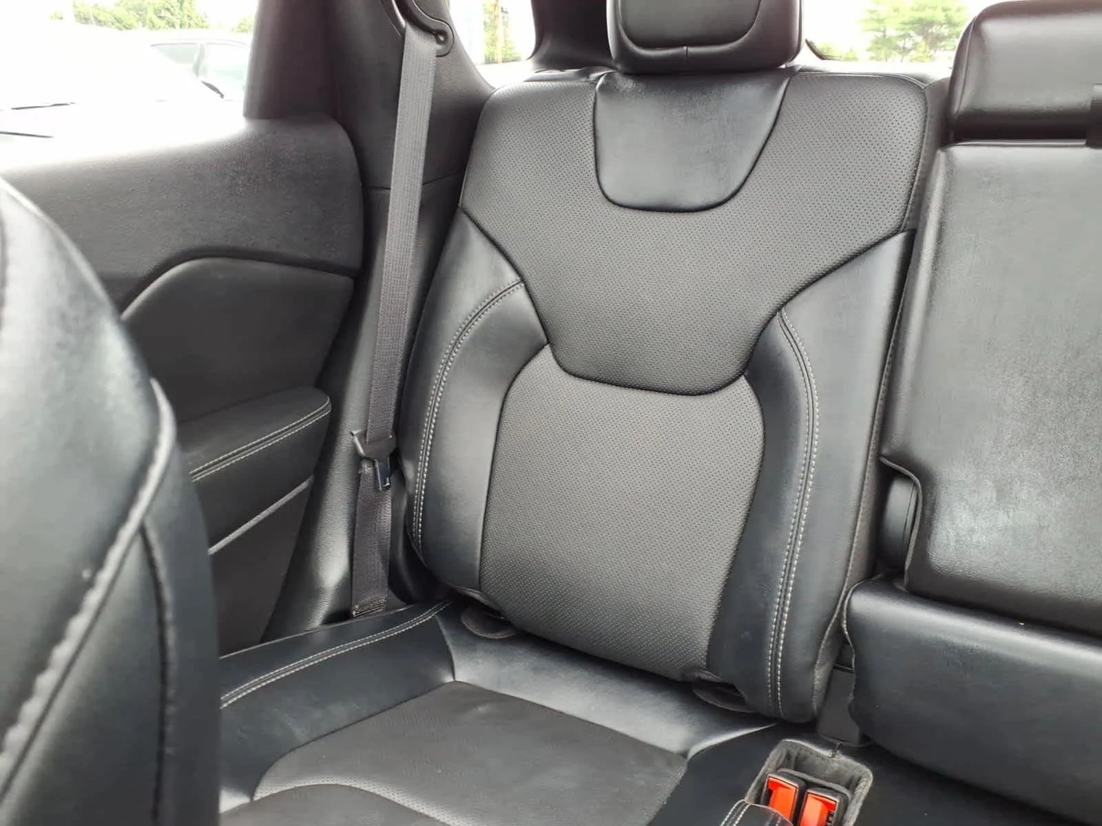 Certified Used 2022 STING Jeep Limited image 18