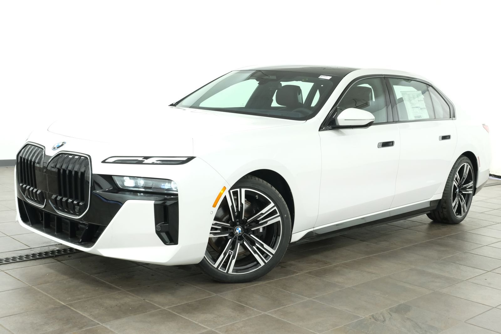 2026 BMW i7 xDrive60 Sedan's photo