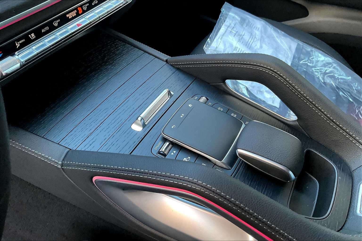 2025 Mercedes-Benz GLE GLE450 - Photo 11