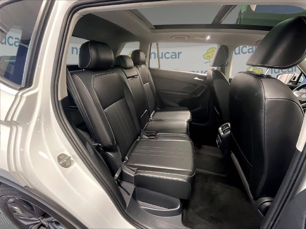 Used 2023 White Volkswagen 2.0T SE image 16