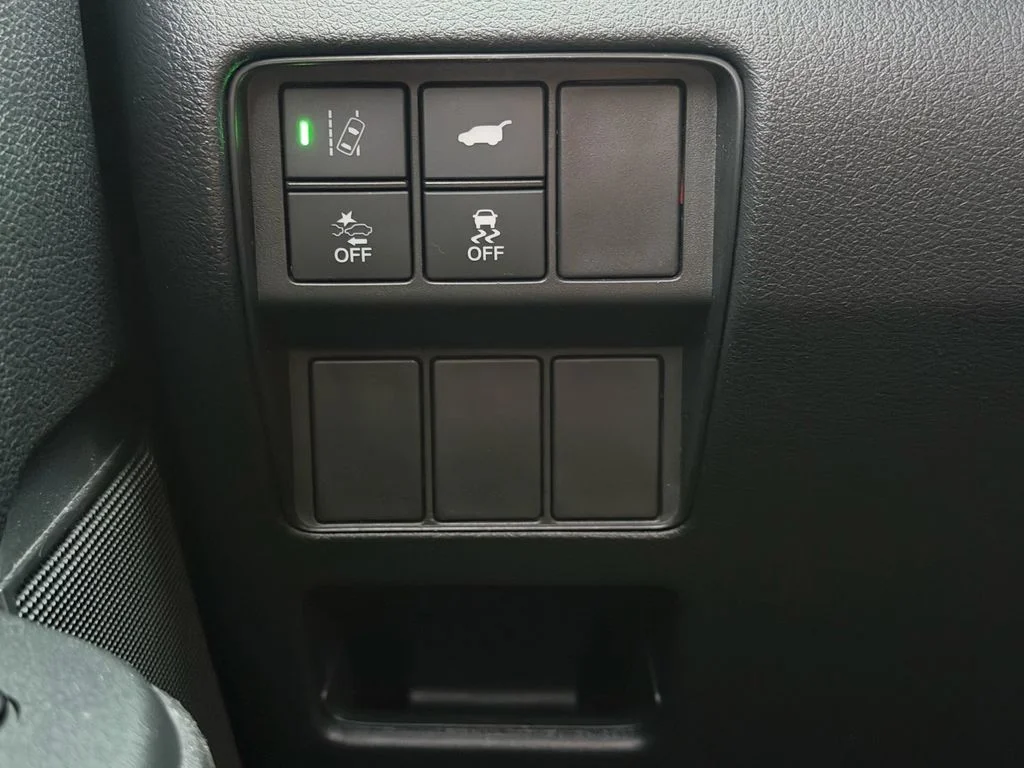 Used 2020 Black Honda EX-L image 33