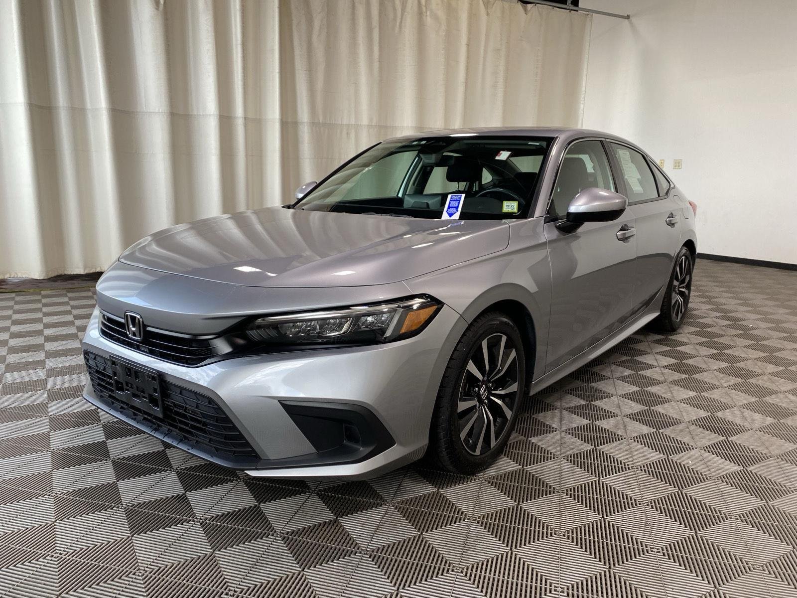 Used 2024 Lunar Silver Metallic Honda EX image 6