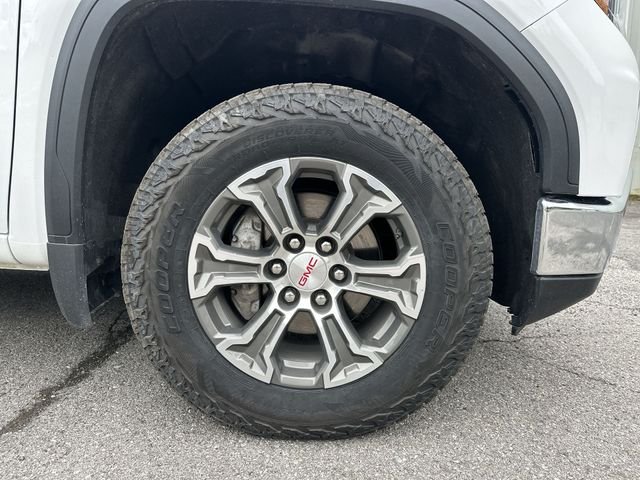 Used 2025 White GMC SLT image 20