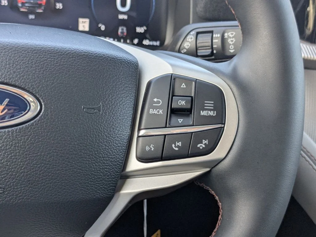 New 2026 Vapor Blue Metallic Ford Active image 29