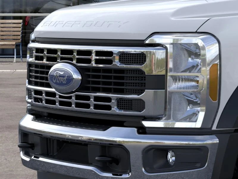 New 2026 Oxford White Ford F-550® XL image 17