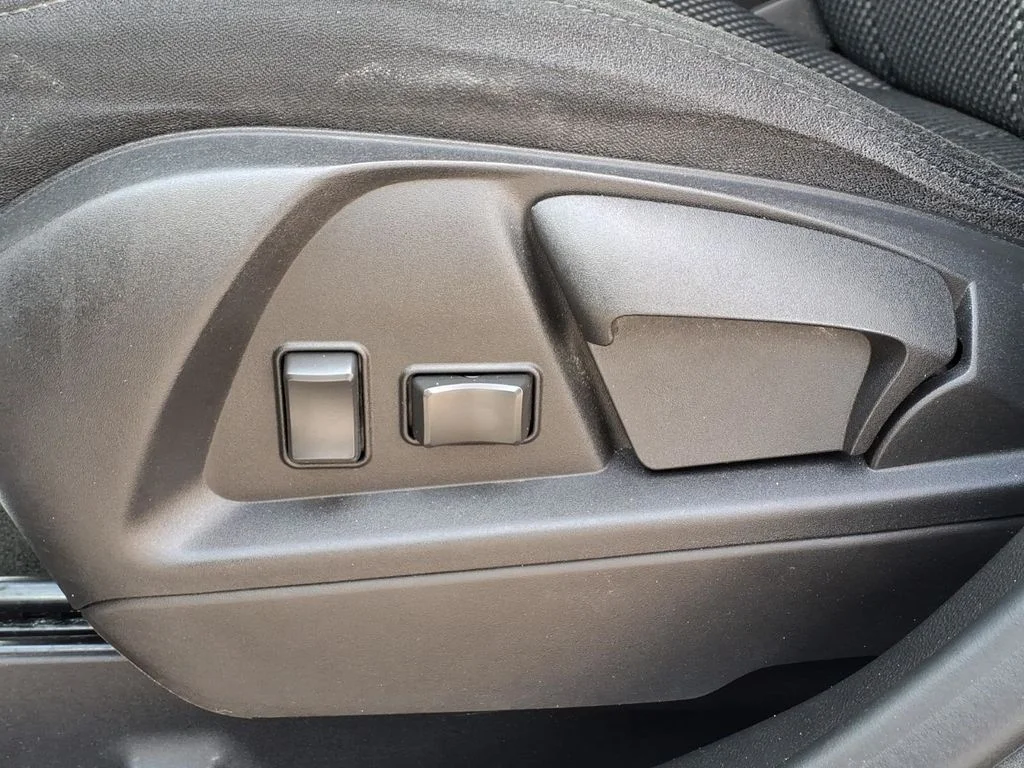 Used 2017 Gray Chevrolet LS image 17