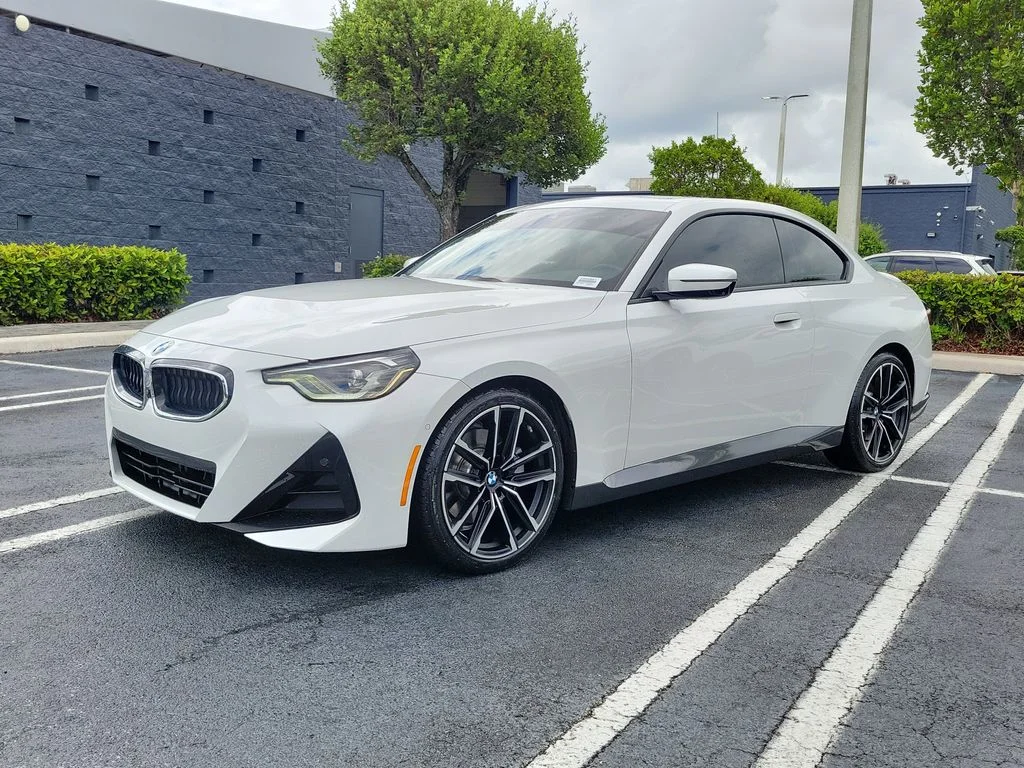 Used 2022 White BMW 230i image 4