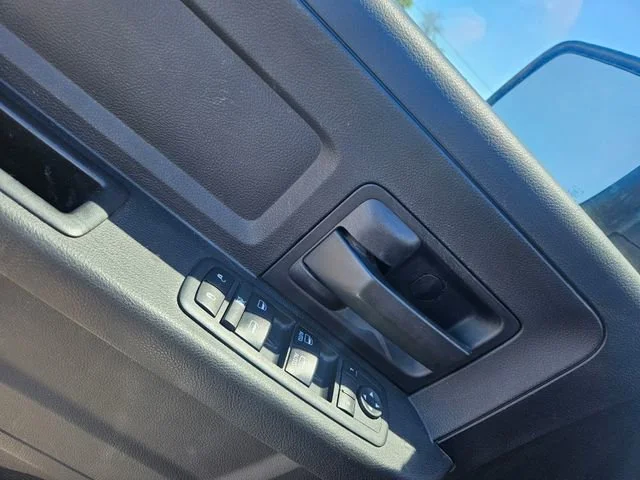 Used 2018  Ram Tradesman image 11
