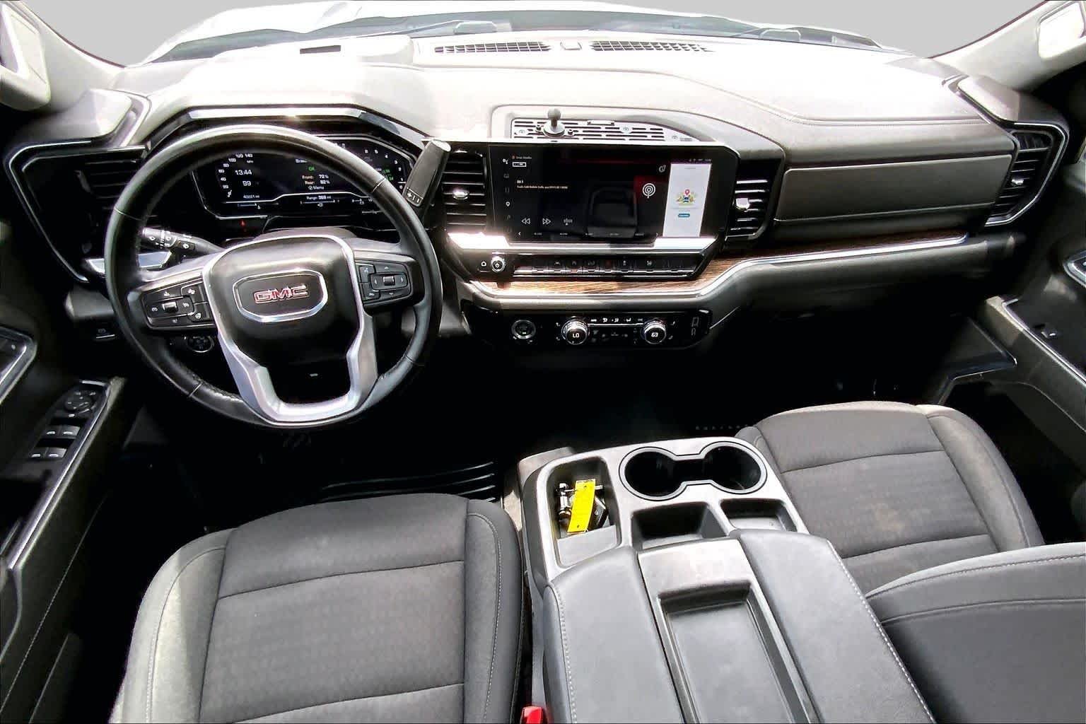 Used 2023 Sterling Metallic GMC Elevation image 16