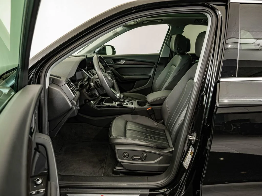 Used 2023 Mythos Black Metallic Audi 45 S line Premium image 32