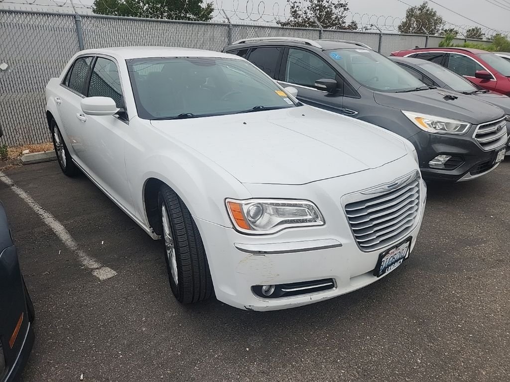Used 2013 White Chrysler Base image 1