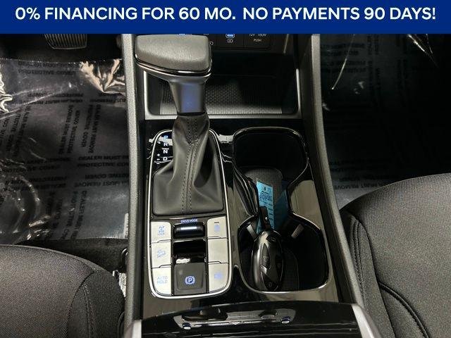 New 2026 White Hyundai SE image 22