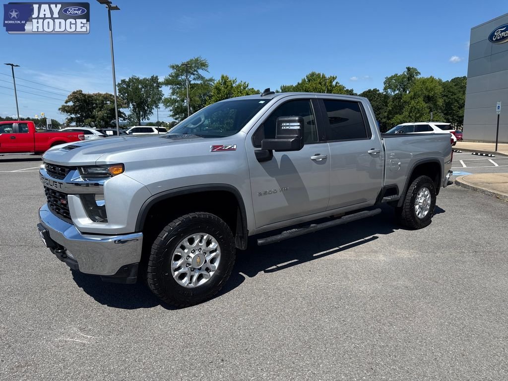 Used 2022 Silver Chevrolet LT image 2