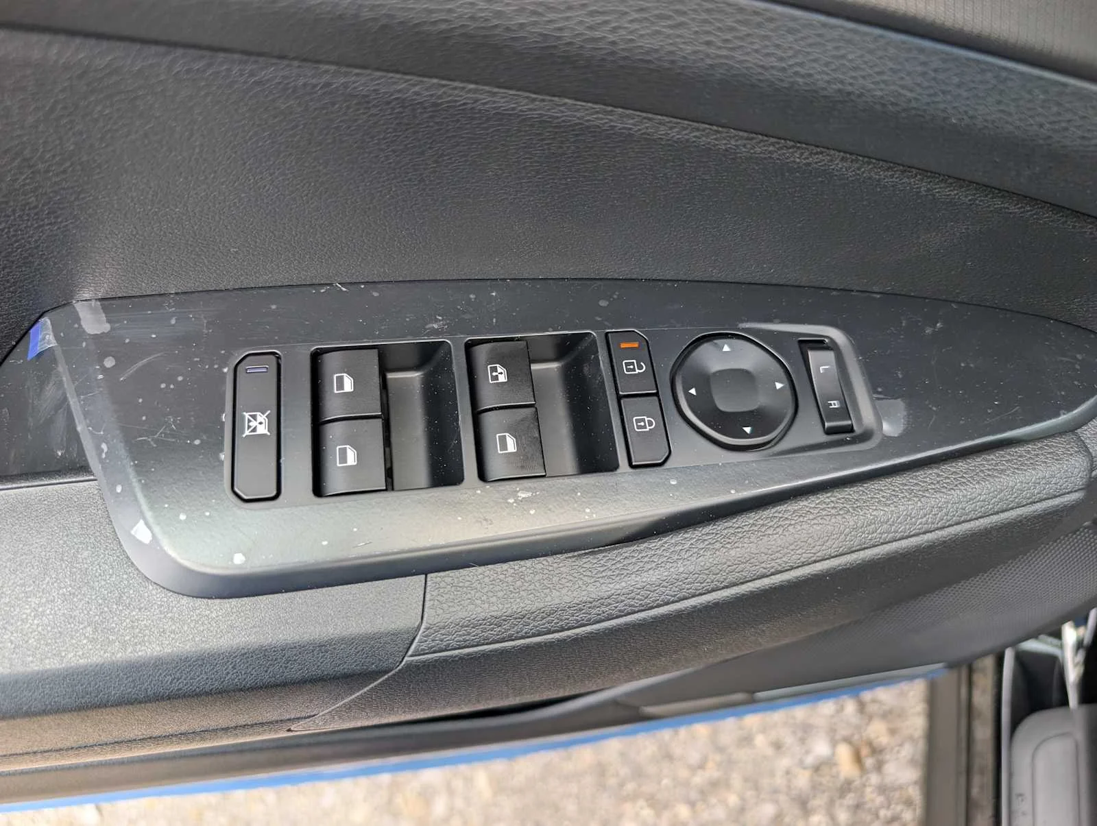 New 2026 Ebony Black Kia LX image 30