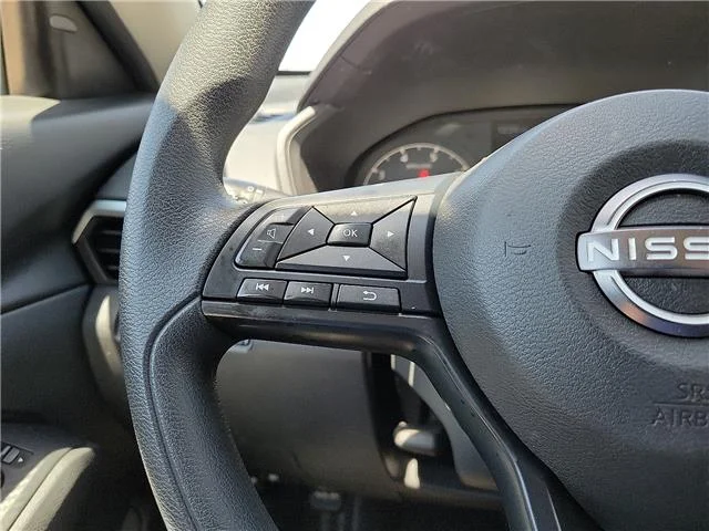 Used 2025 Glacier White Nissan S image 15