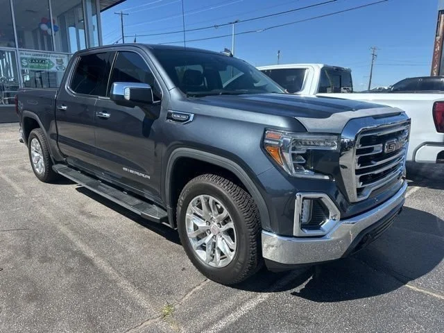 2019 GMC Sierra 4WD Crew Cab Short Box SLT's photo