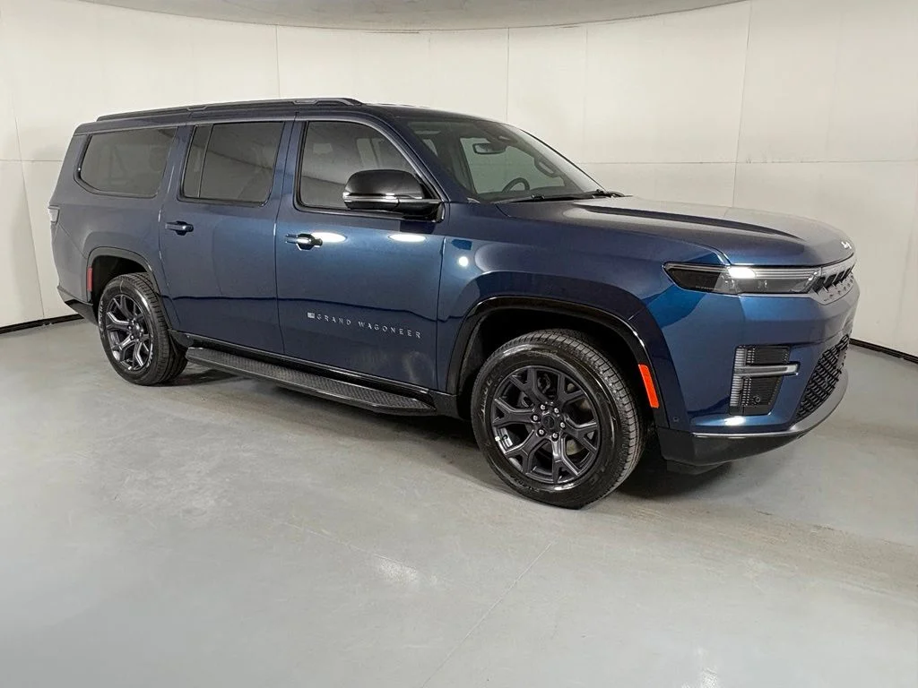 New 2026 Blue Jeep Limited Altitude image 9