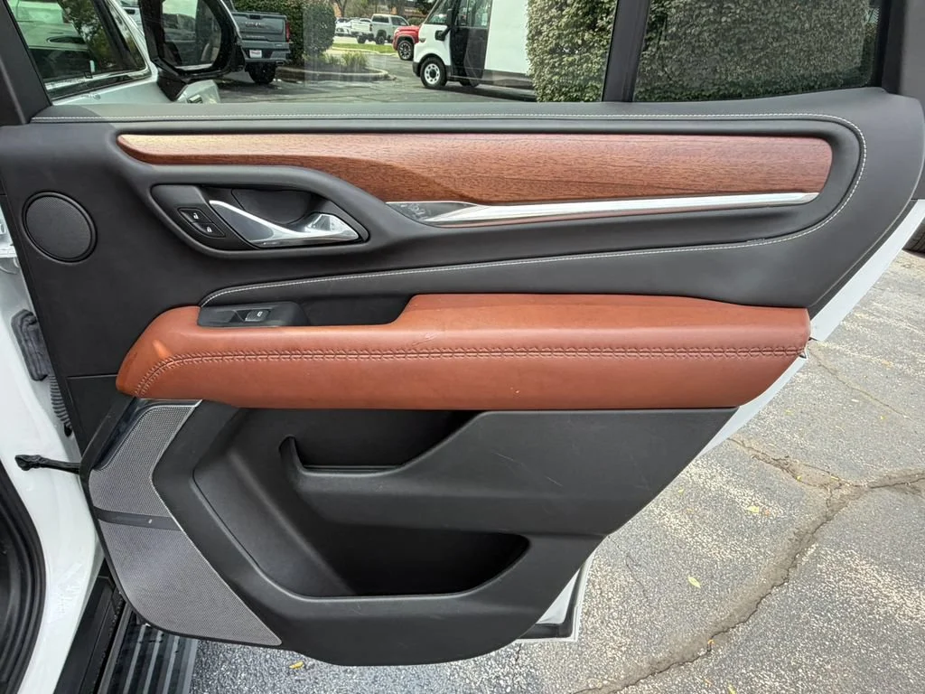 2023 GMC Yukon Denali Ultimate - Photo 21