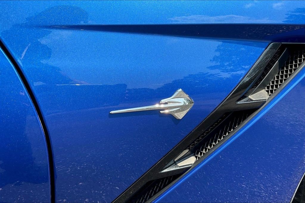 Used 2019 Blue Chevrolet Stingray image 25