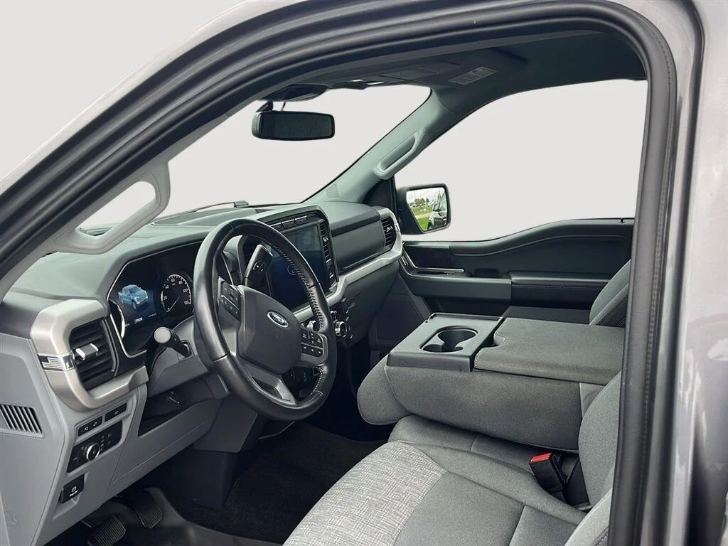 Used 2022 Gray Ford XL image 3