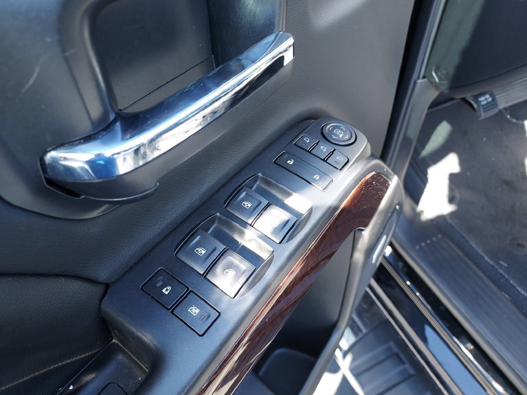 Used 2018 Black GMC SLT image 11
