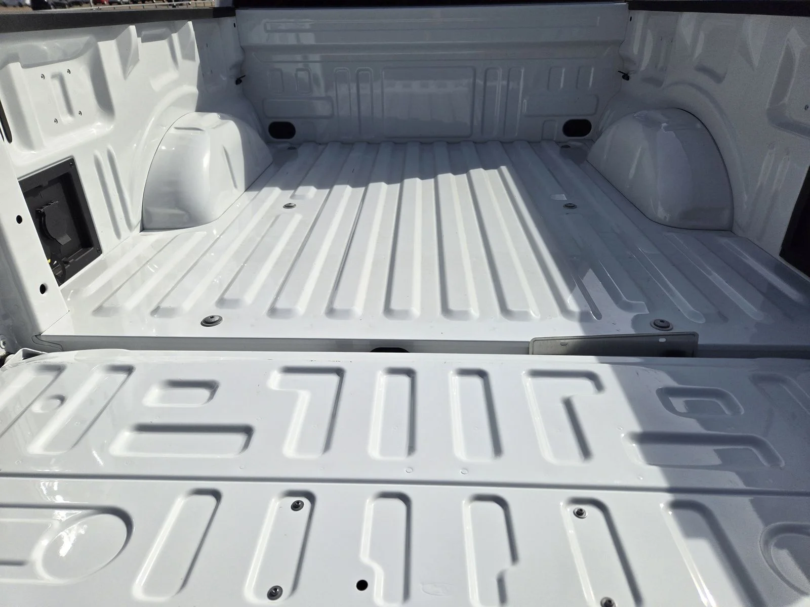 New 2026 Oxford White Ford XLT image 20