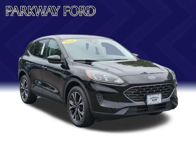 Used 2022 Black Ford SE image 7