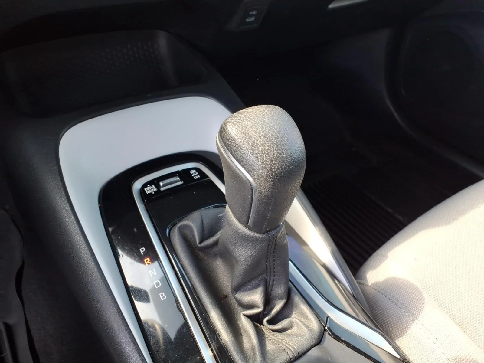 Used 2024 Ruby Flare Pearl Toyota SE image 6