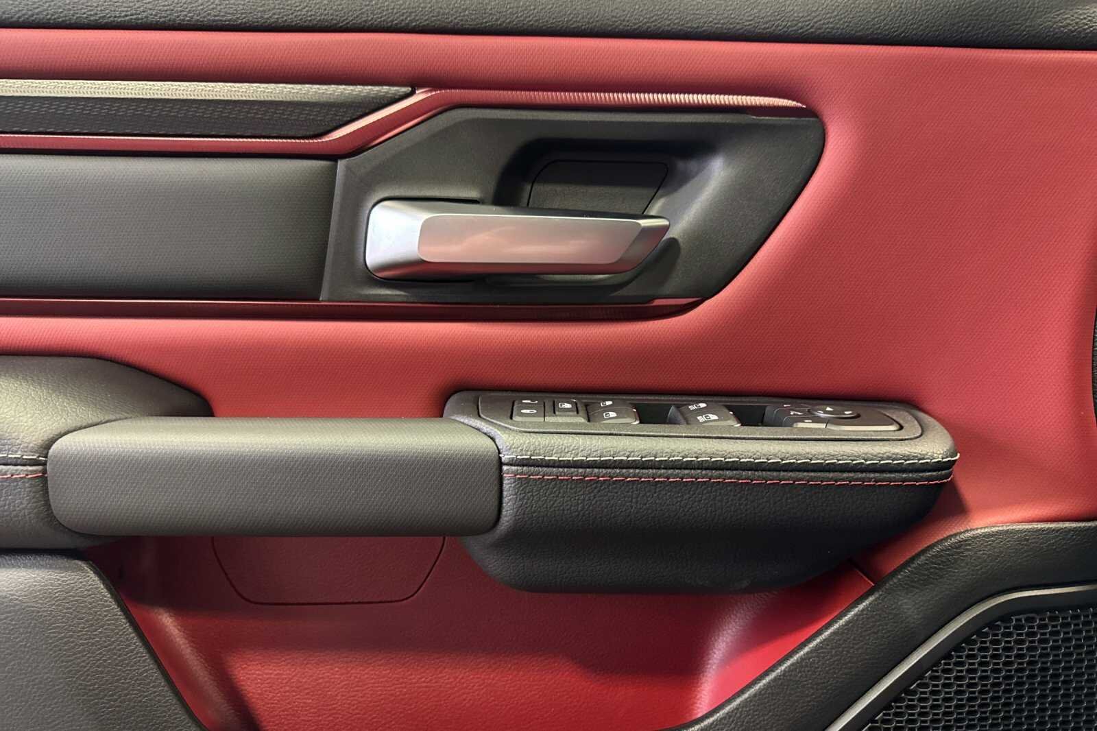 2026 RAM 1500 Rebel - Photo 11
