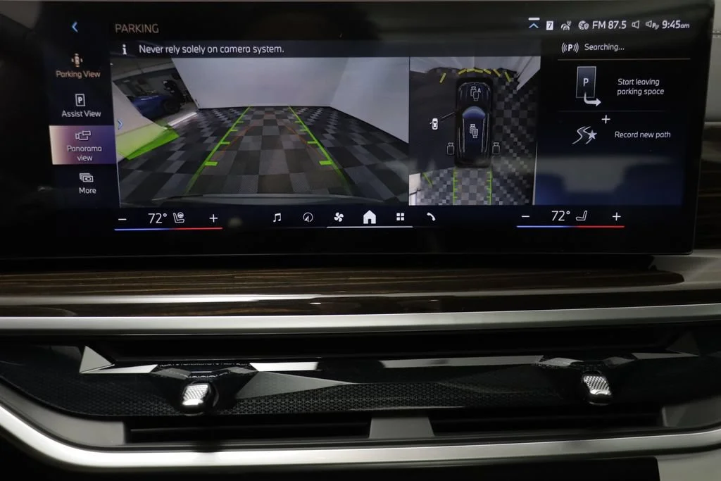 New 2026 BLACK SAPPHIRE BMW xDrive40i image 12
