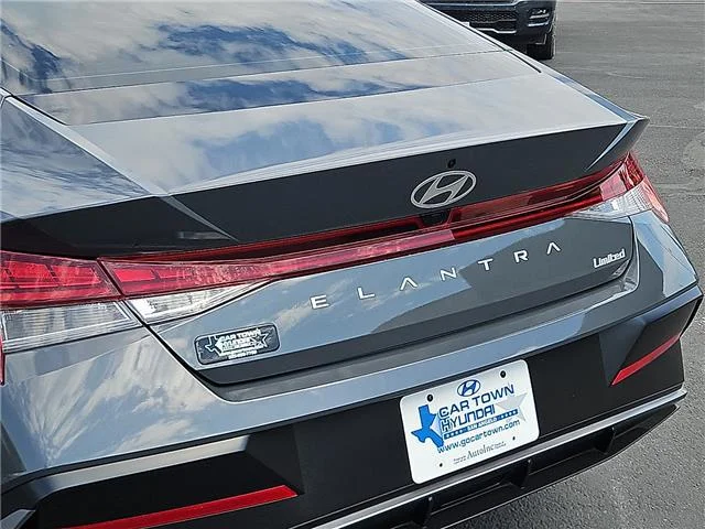 New 2026 Ecotronic Gray Hyundai Limited image 9