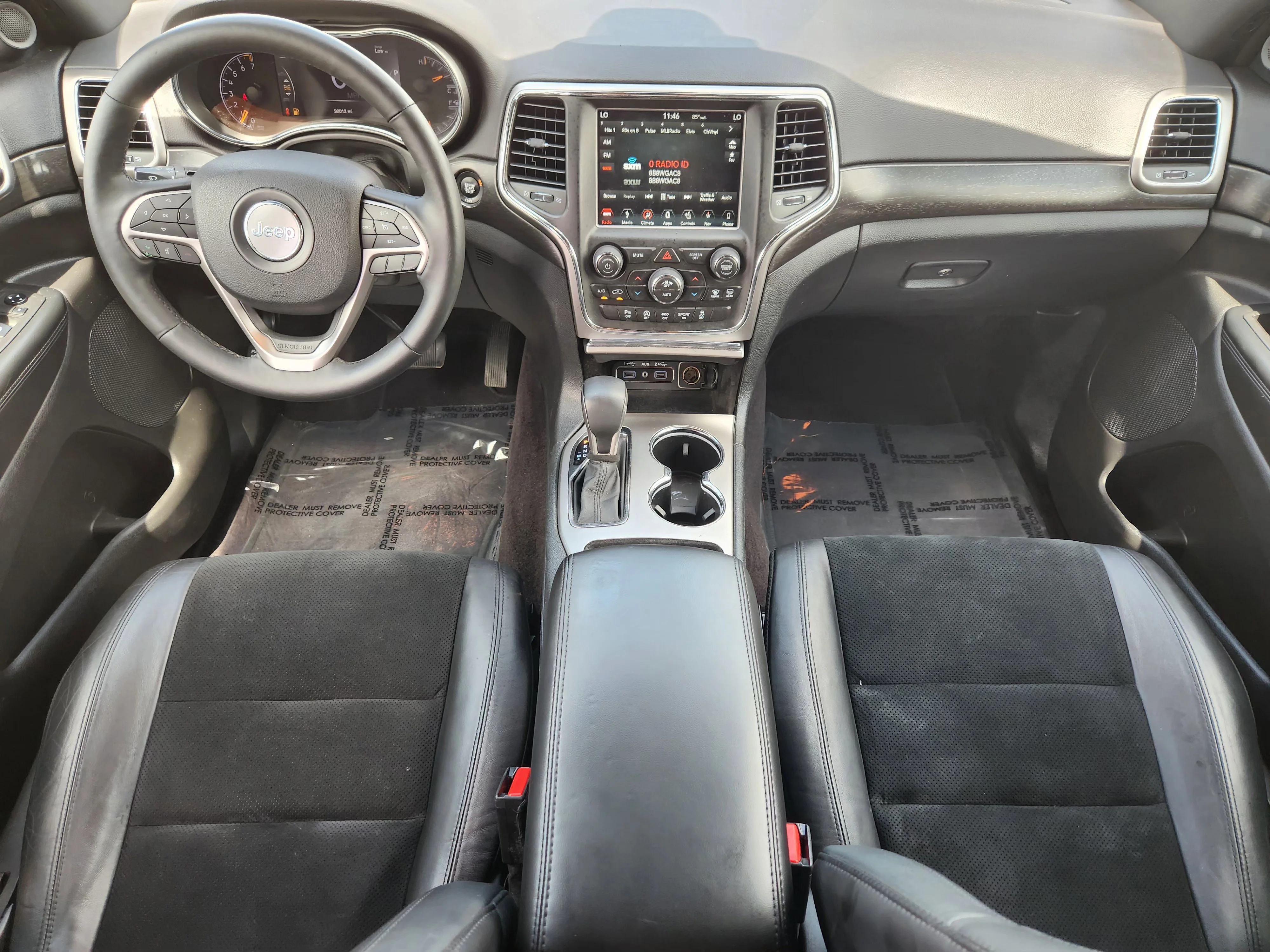 Used 2018 Granite Crystal Metallic Clearcoat Jeep Altitude image 24