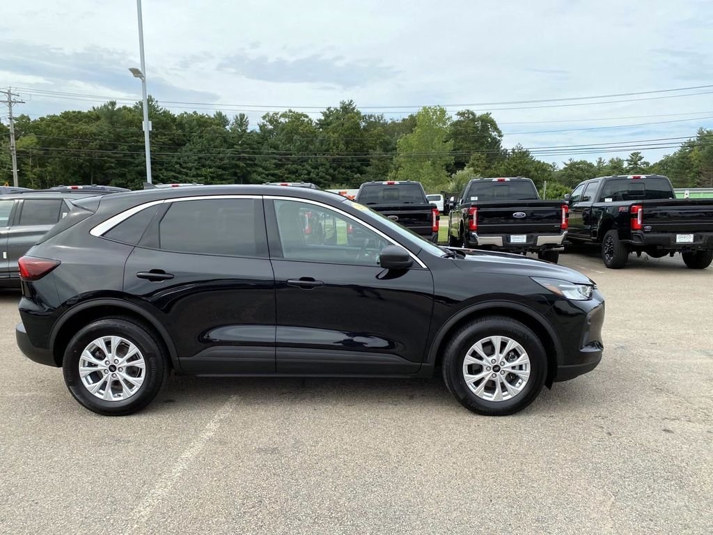 Used 2023 Black Ford Active image 2