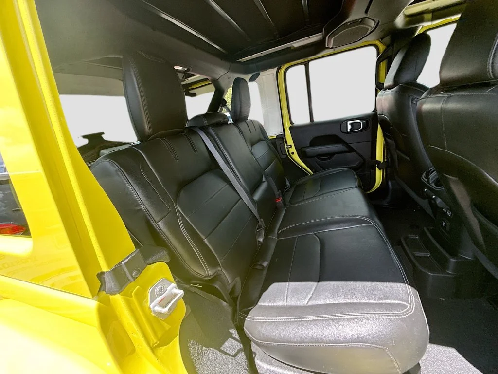 Used 2022  Jeep Unlimited Sahara 4xe image 31