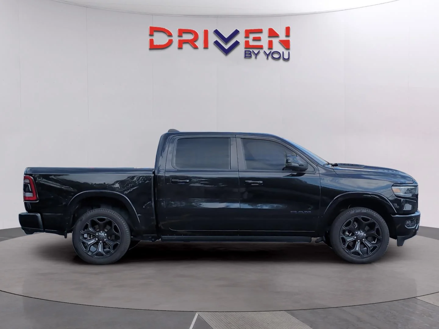 Used 2023 Diamond Black Crystal Pearlcoat Ram Limited image 6