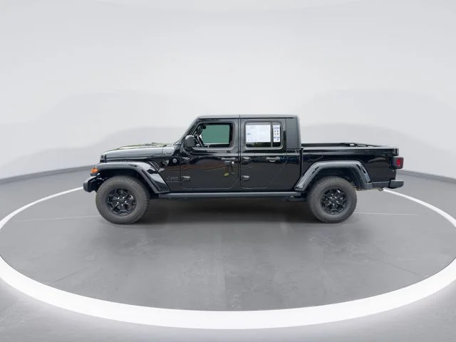 Used 2022 Black Jeep Willys image 5