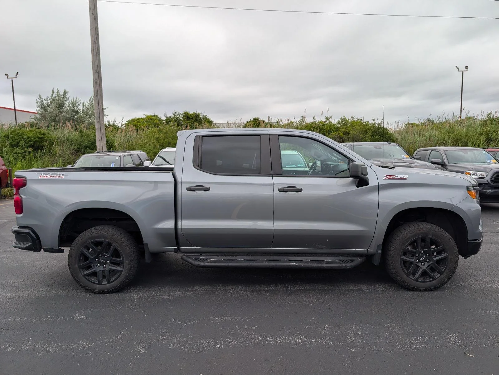 Used 2023 STERLING GRAY METALLIC Chevrolet Custom Trail Boss image 9