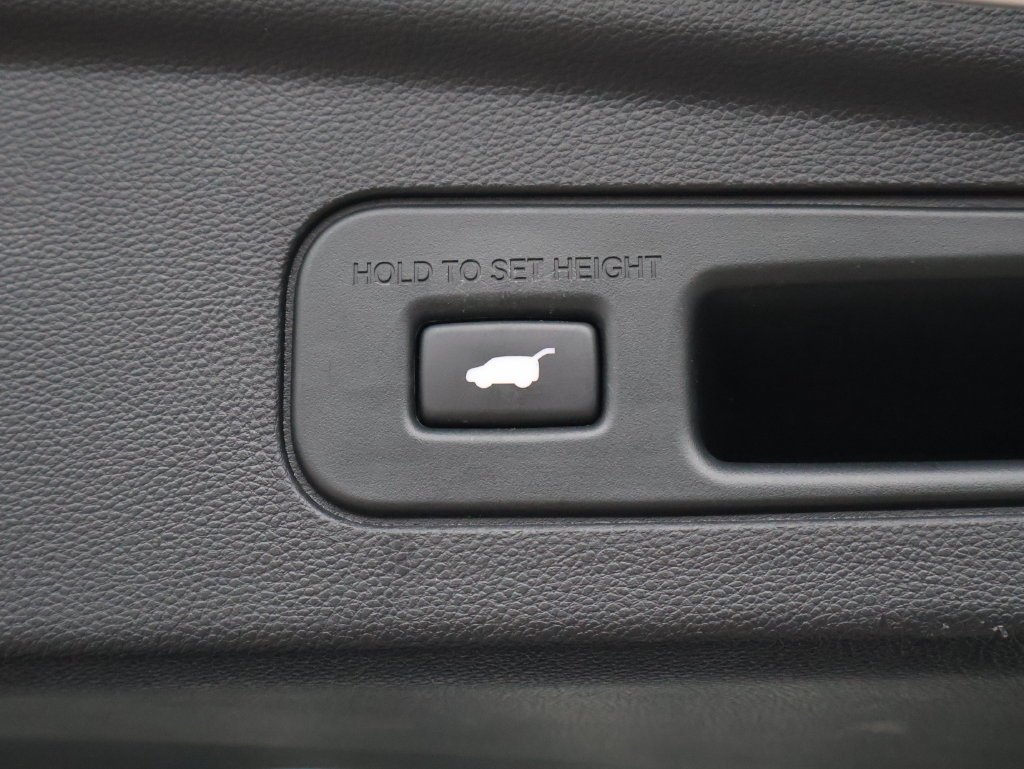 Used 2024  Acura Technology image 16