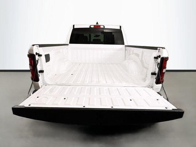New 2026 Bright White Clear-Coat Exterior Paint RAM BIG HORN image 24