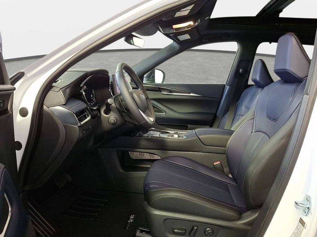 New 2026 RADIANT WHITE INFINITI Sport AWD image 13