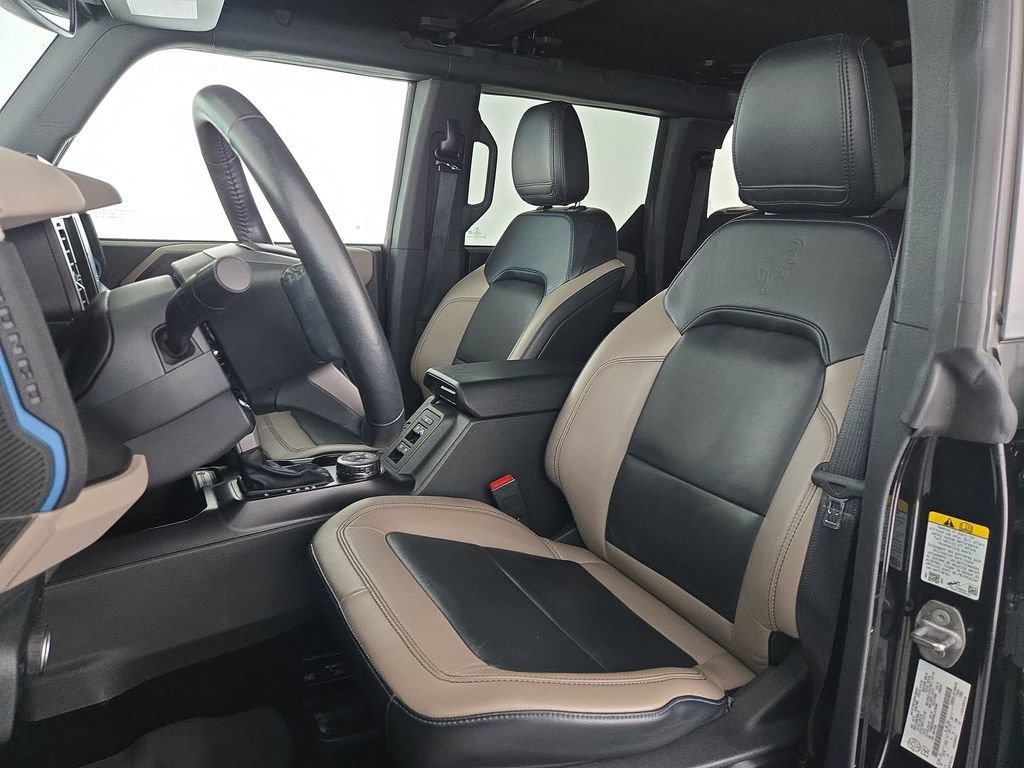 Used 2022 Black Ford Wildtrak image 25