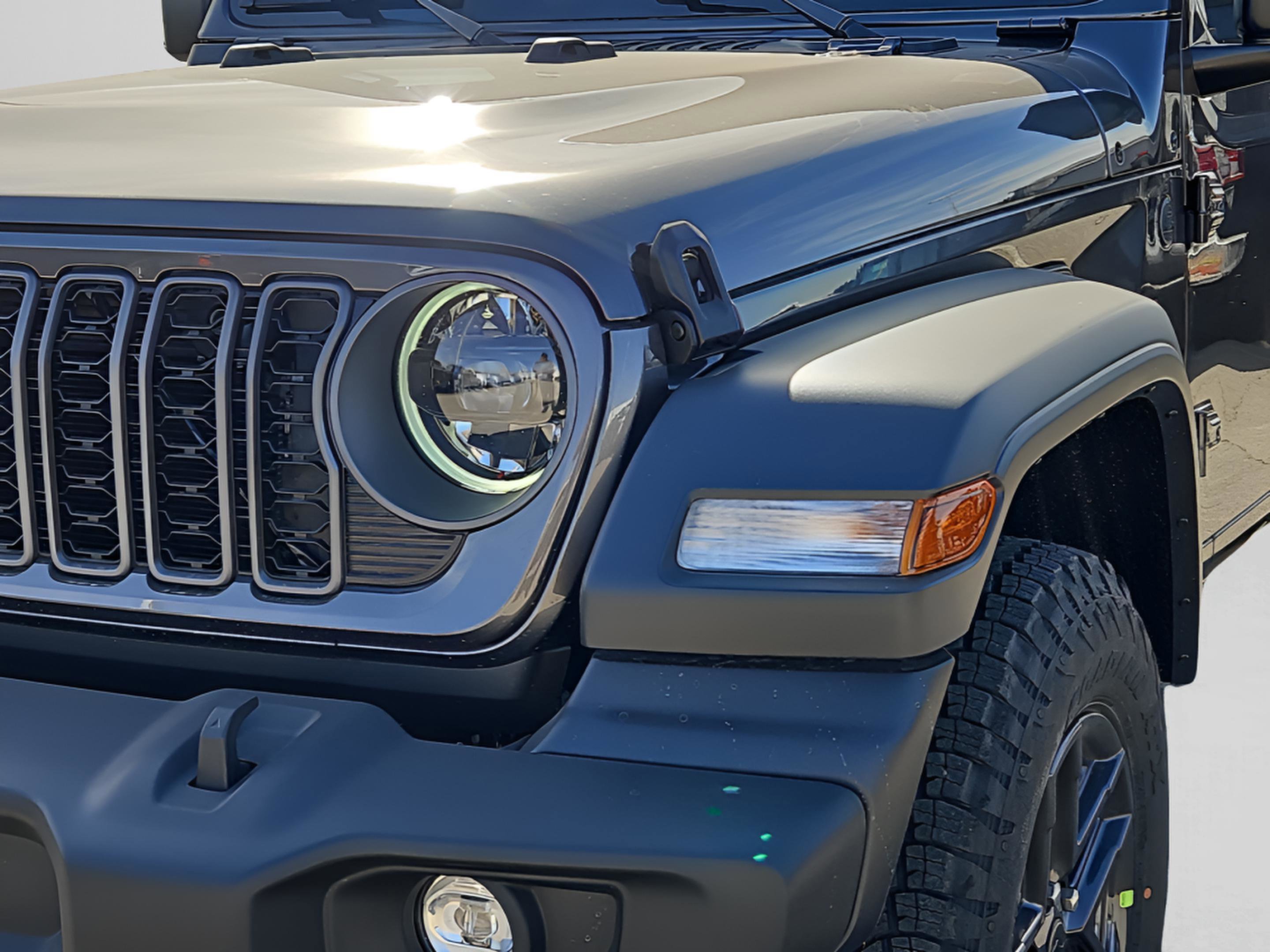 New 2026 Granite Crystal Metallic Clear-Coat Exterior Paint Jeep Sport S image 27