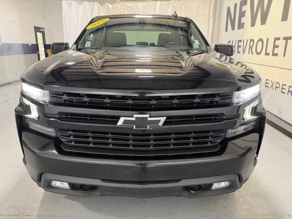 Used 2022 Black Chevrolet RST image 39