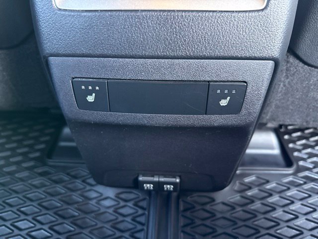 Used 2022  Lexus 350 F Sport Handling image 19