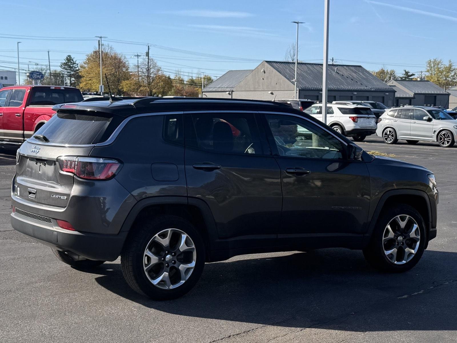 Used 2018 Granite Crystal Metallic Clearcoat Jeep Limited image 5