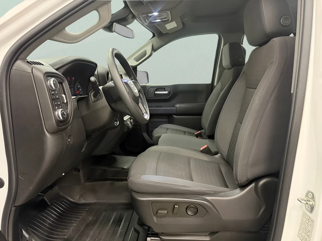 Used 2022 White GMC Pro image 22
