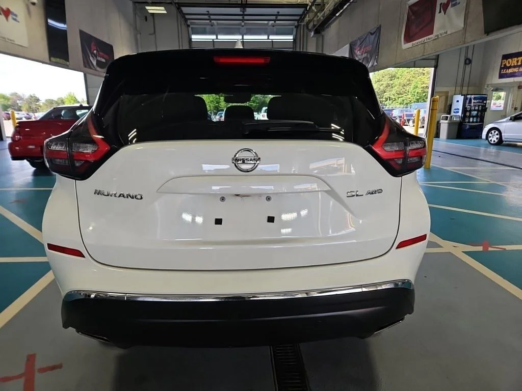 Used 2019 White Nissan SL image 12