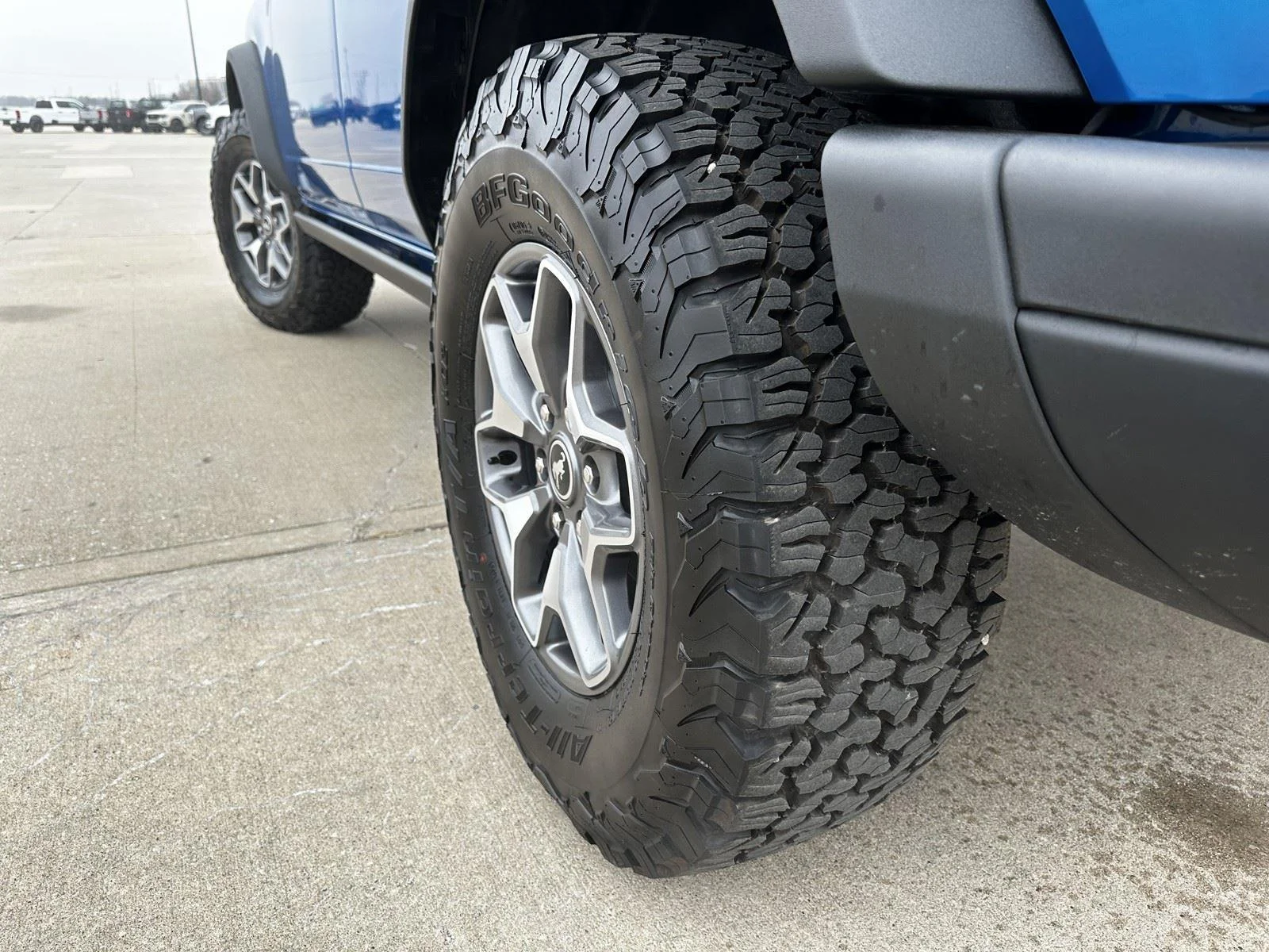 New 2025 Velocity Blue Metallic Ford Badlands® image 6