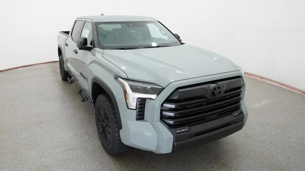 New 2026 Lunar Rock Toyota SR5 image 8