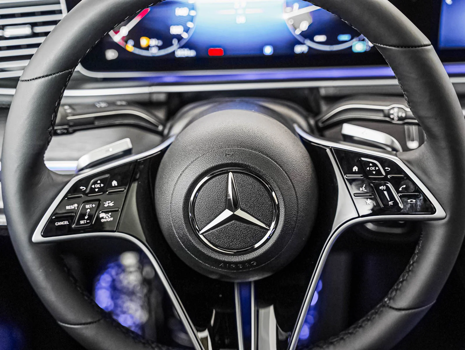 New 2026 Polar White Mercedes-Benz AMG® 4MATIC image 15